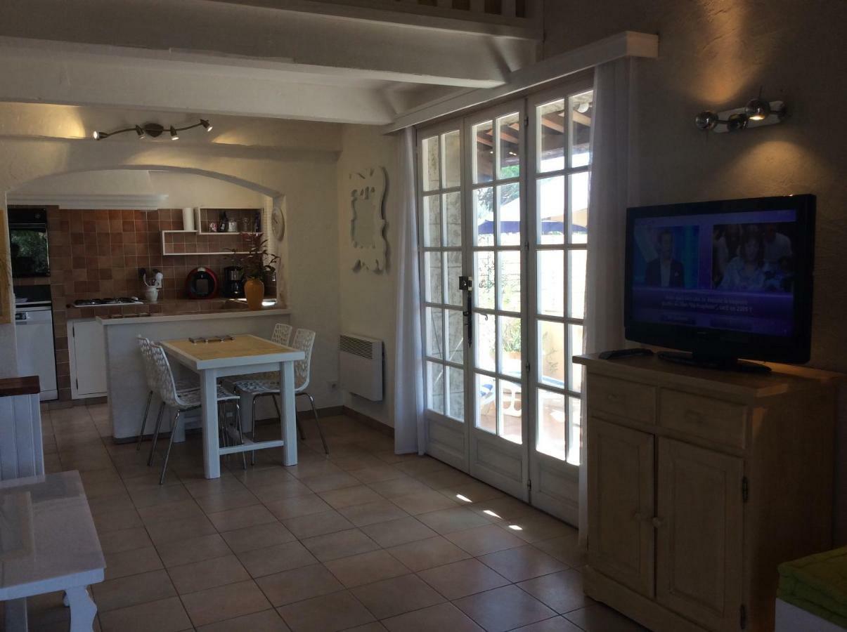 89 Le Grand Pin Sainte-Maxime Exterior foto